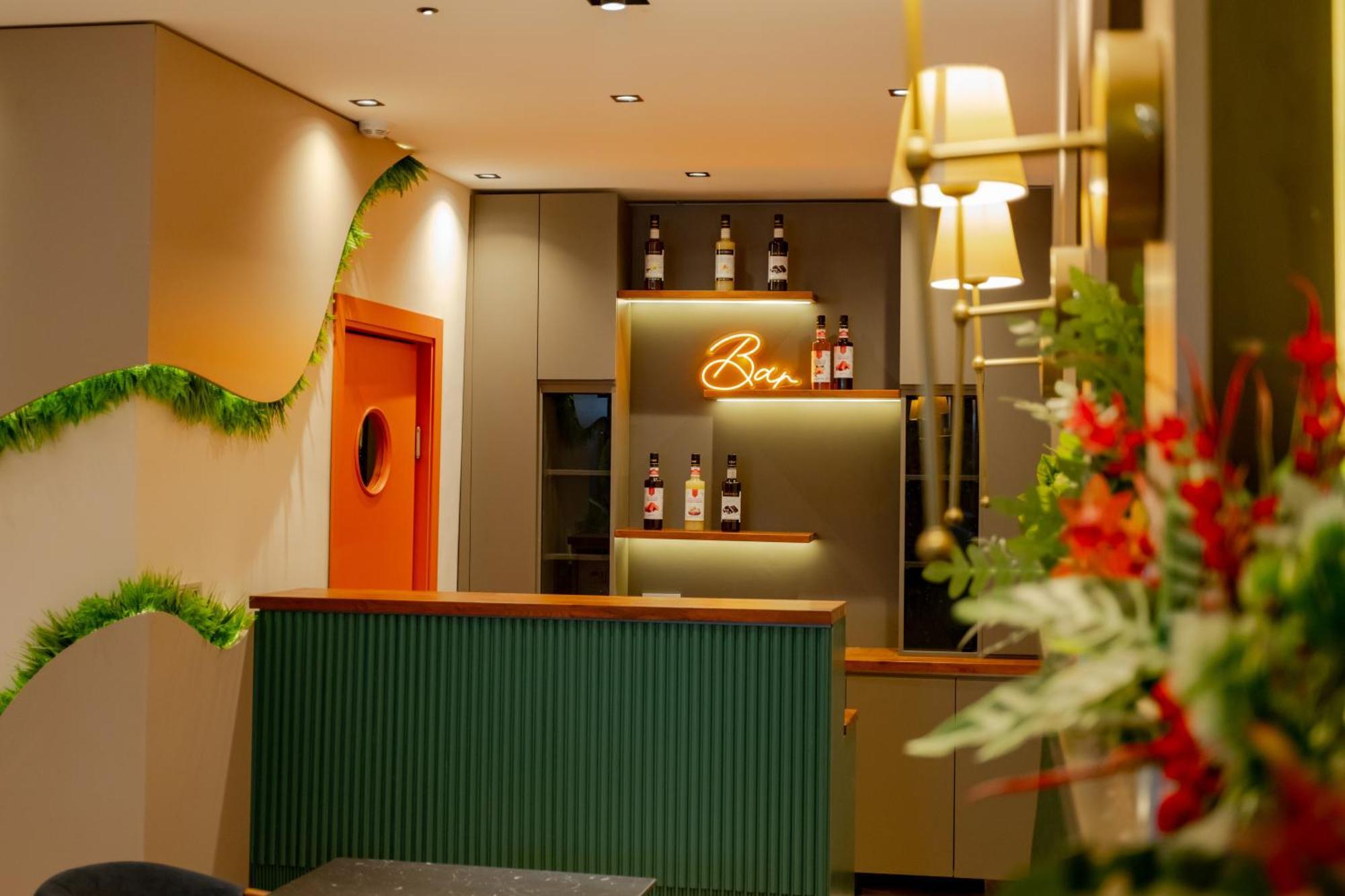 Fly Point Airport Hotel Arnavutkoy Exterior foto